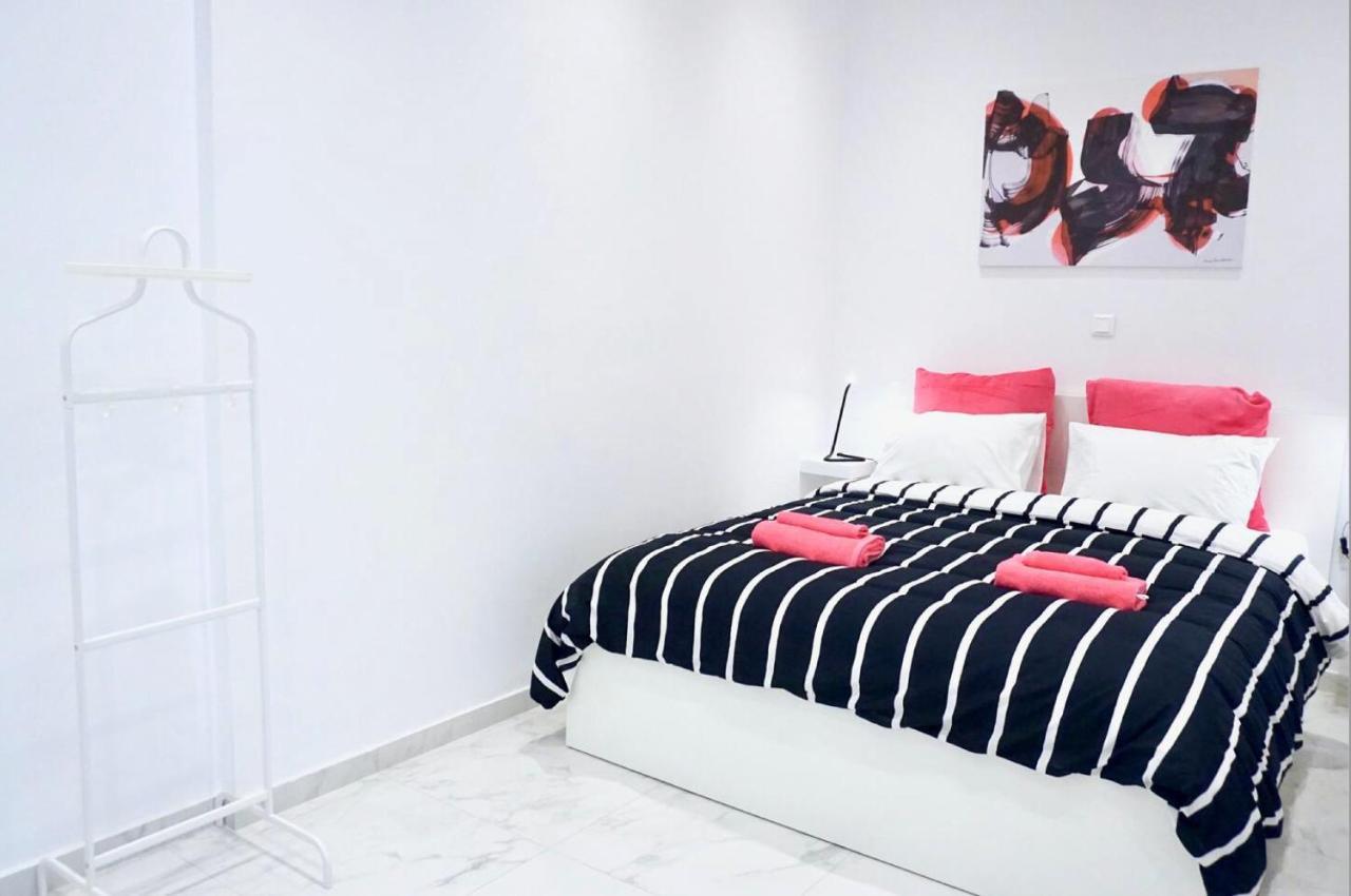 Cozy Apartment In The Center Of Aten Exteriör bild
